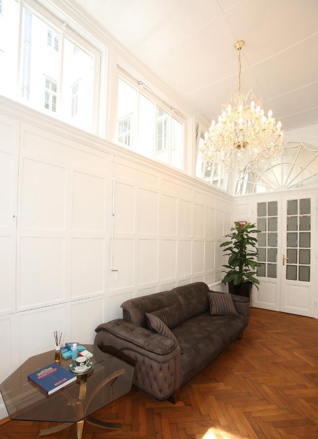 Opera Appartement Wenen